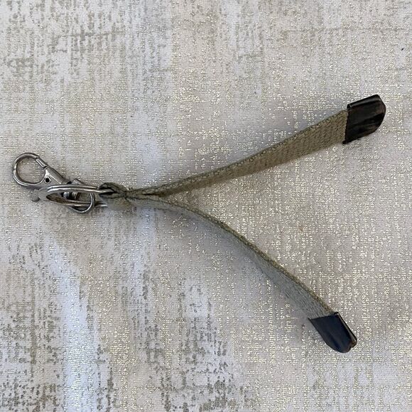 DOLCE & GABBANA Beige Canvas & Metal Keychain with Box & Paperwork. EUC! - Picture 4 of 11